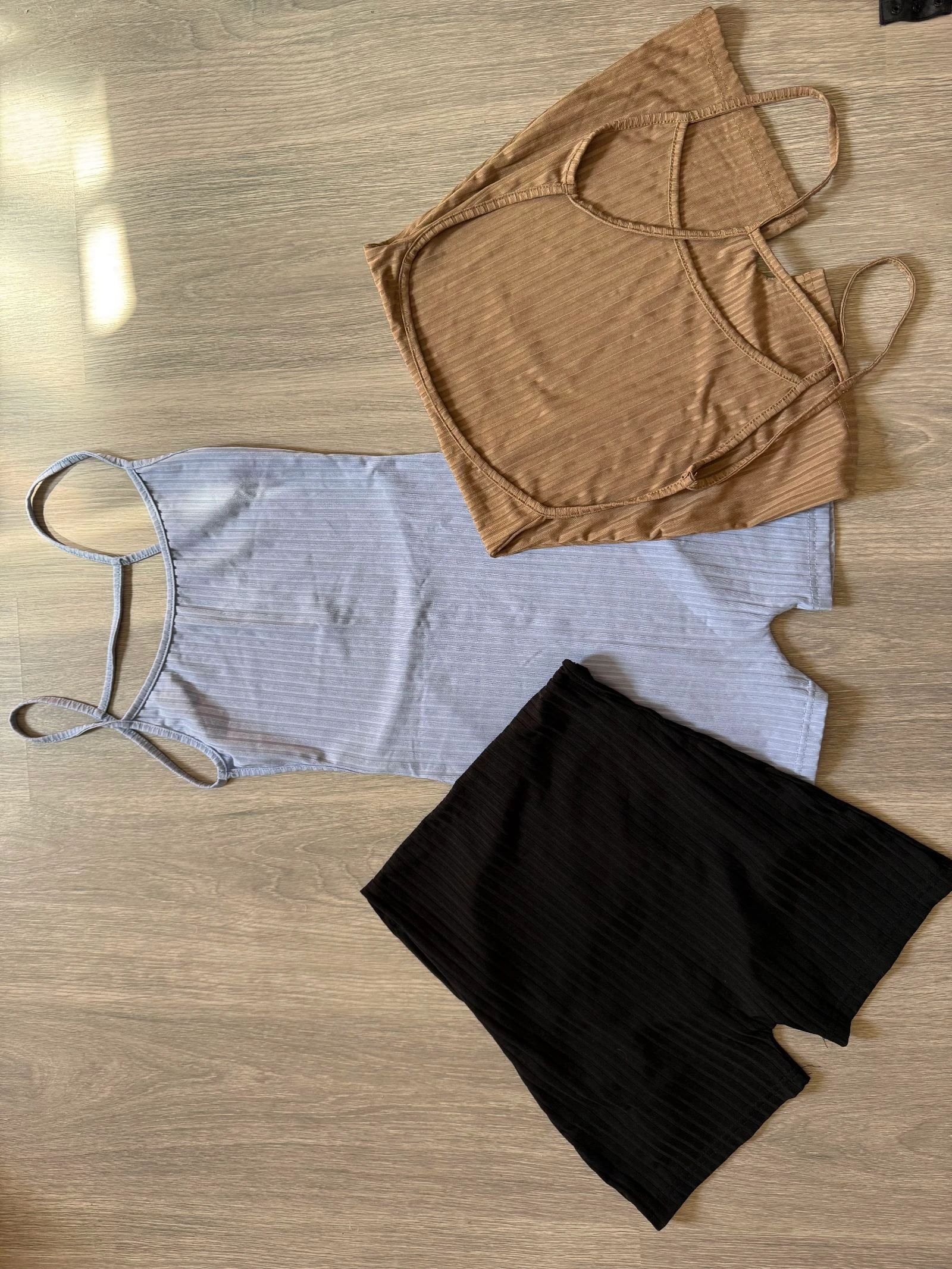 Pack / Mono corto de canalé (disponibles en varios colores)